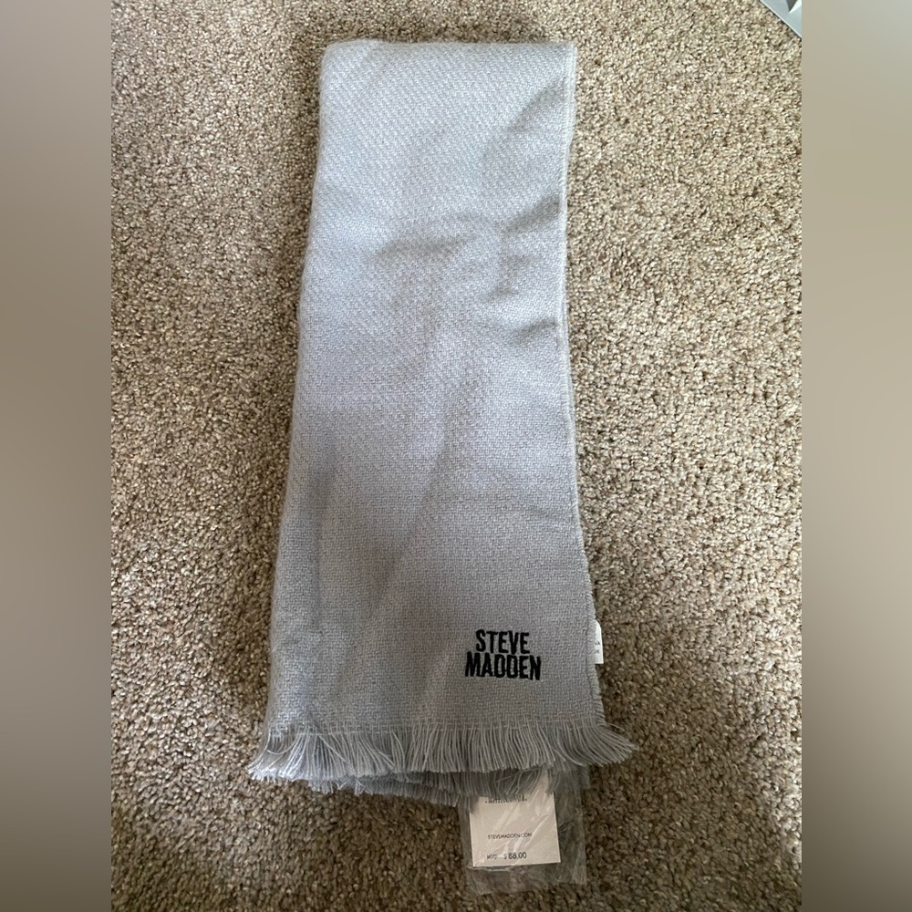 Steve Madden Scarf NWT